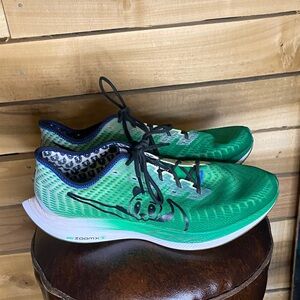 Nike Zoom Pegasus Turbo 2 Doernbecher Green and Black ZoomX Panda Graphic 12